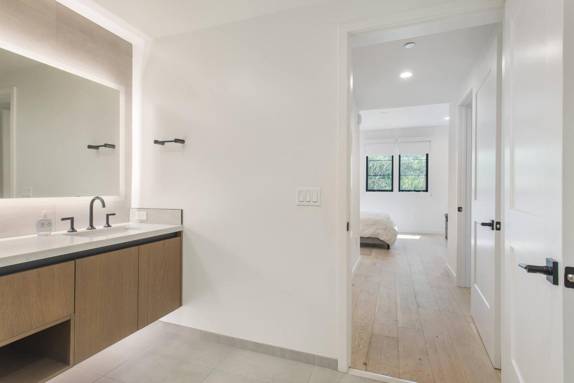 The Hills Property Management لوس أنجلوس المظهر الخارجي الصورة