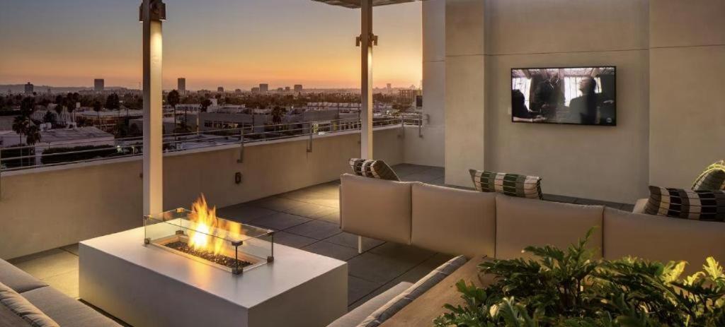 The Hills Property Management لوس أنجلوس المظهر الخارجي الصورة