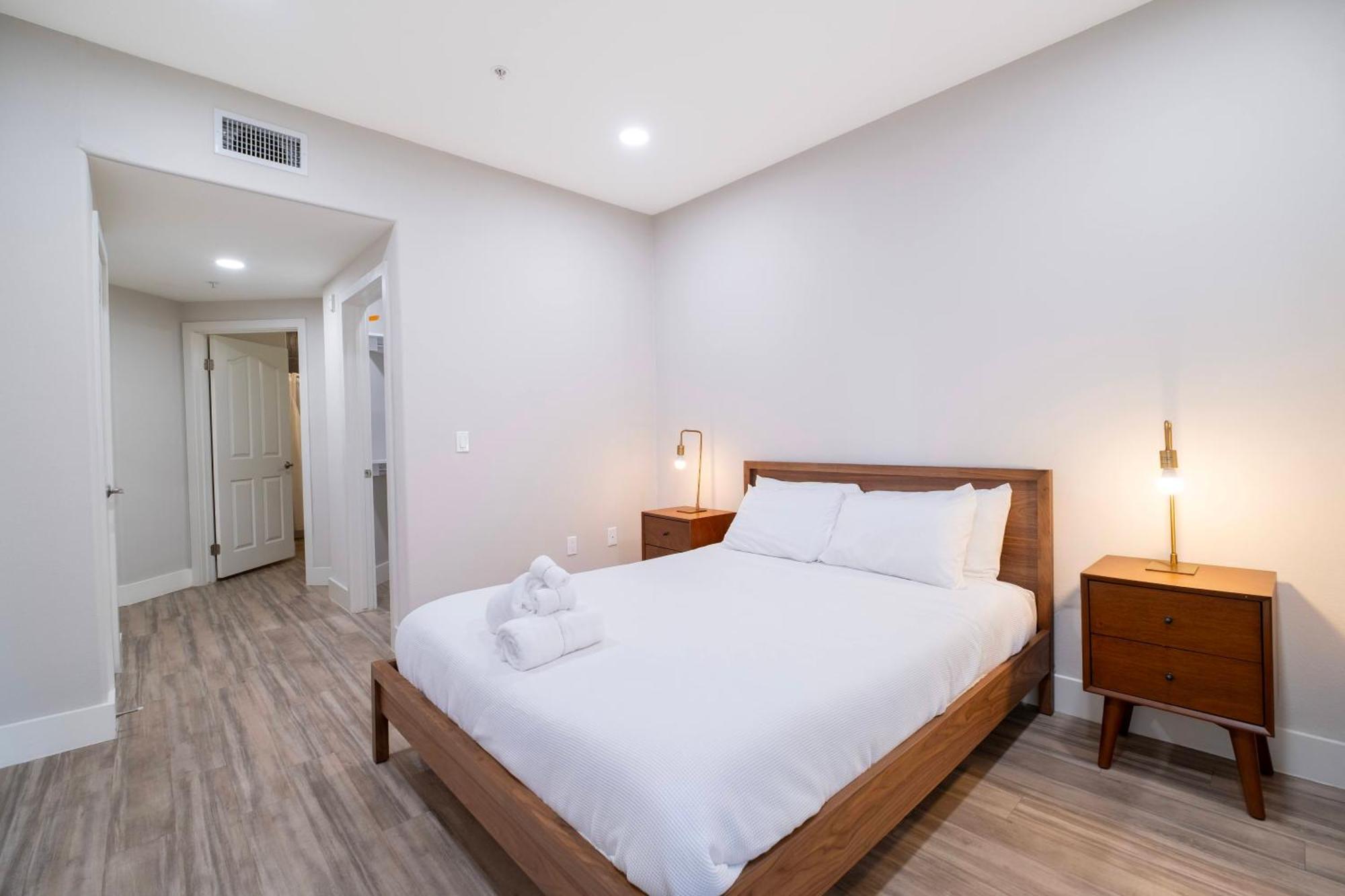 The Hills Property Management لوس أنجلوس المظهر الخارجي الصورة